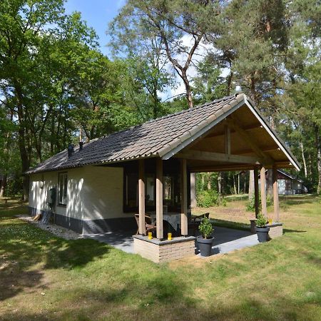 Detached Bungalow With Lovely Covered Terrace In A Nature Rich Holiday Park Stramproy Экстерьер фото