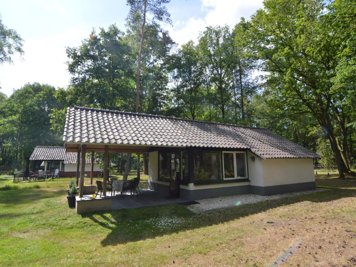 Detached Bungalow With Lovely Covered Terrace In A Nature Rich Holiday Park Stramproy Экстерьер фото
