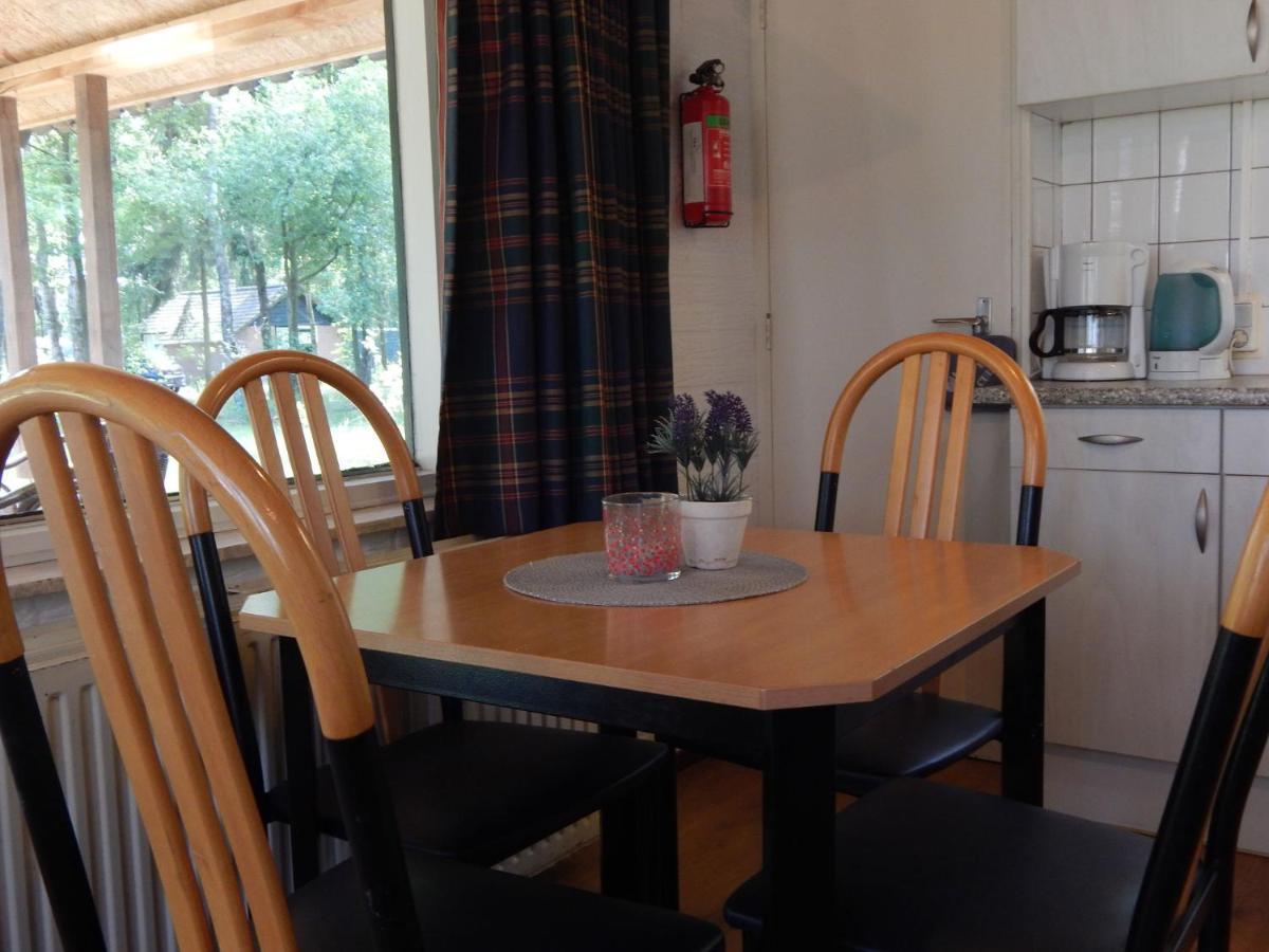 Detached Bungalow With Lovely Covered Terrace In A Nature Rich Holiday Park Stramproy Экстерьер фото