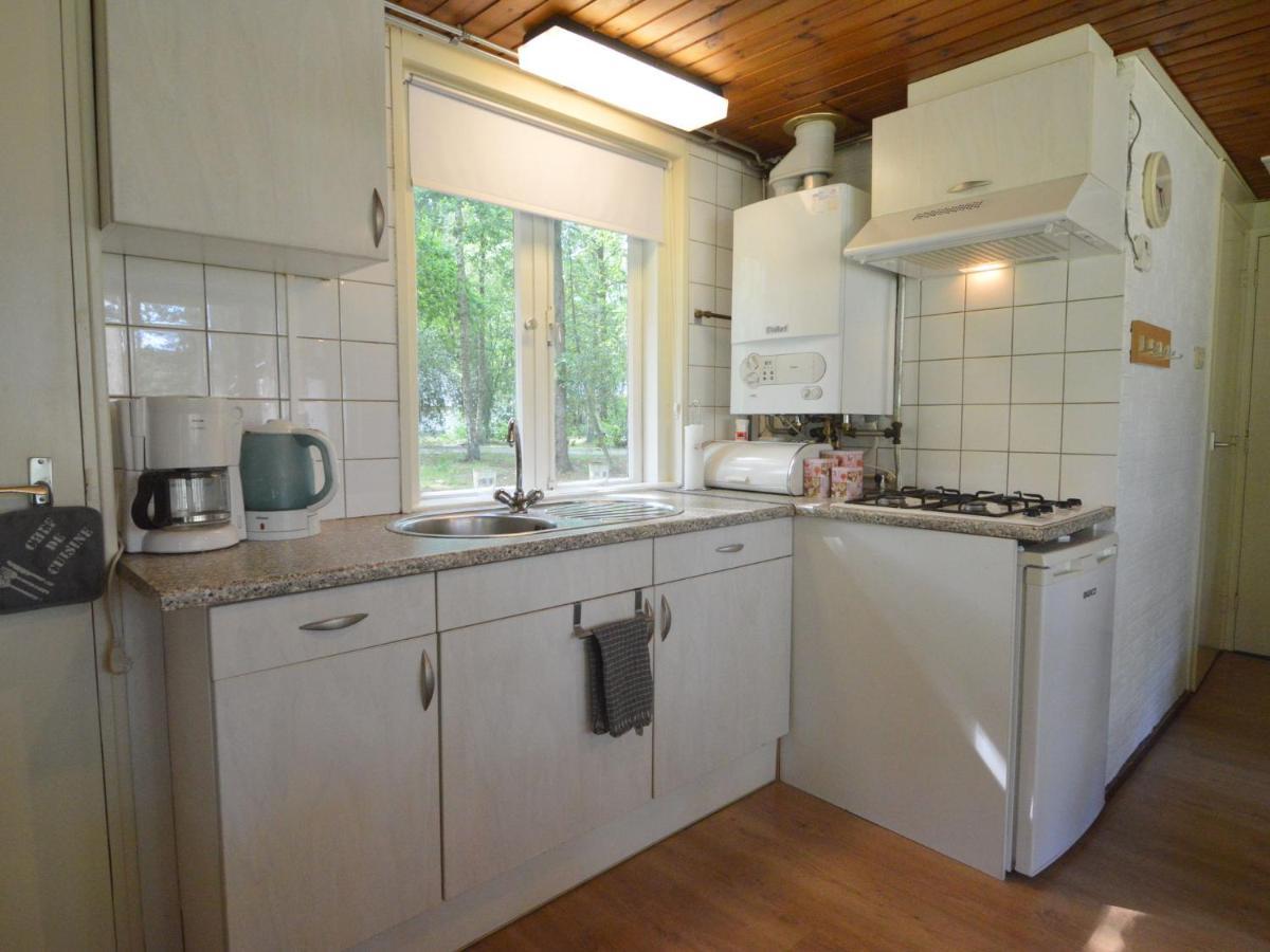 Detached Bungalow With Lovely Covered Terrace In A Nature Rich Holiday Park Stramproy Экстерьер фото