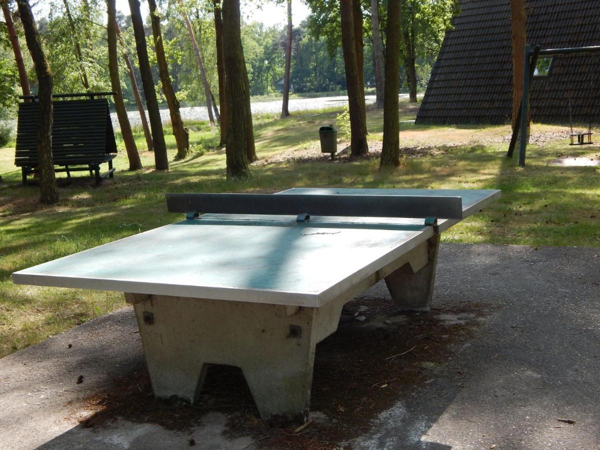 Detached Bungalow With Lovely Covered Terrace In A Nature Rich Holiday Park Stramproy Экстерьер фото